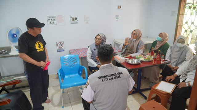 DKP Makassar Bina Pelaku Usaha Penerima Registrasi PSAT-PDUK