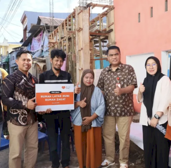 Lewat GENTING, DPPKB Makassar Salurkan Rumah Layak Huni untuk Keluarga Penerima Manfaat