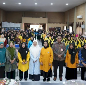 Sekolah Lansia Sipakalebbi Manggala Dorong Lansia Tetap SMART