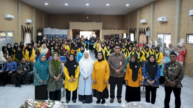 Sekolah Lansia Sipakalebbi Manggala Dorong Lansia Tetap SMART