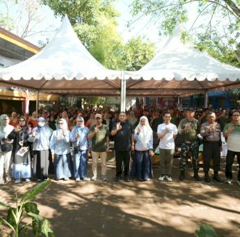 DLH Makassar Kumpulkan 13,6 Kg Sampah dalam Aksi Jelajah Sampah