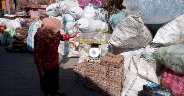 Pemilahan Sampah Diperkuat, 24 BSU di Kecamatan Wajo Jadi Garda Depan Sebelum Sampah ke TPA