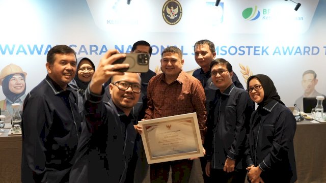 Pemkot Makassar Perkuat Jaminan Sosial Pekerja Rentan, Appi Paparkan Inovasi di Jamsostek Award
