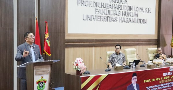 Kuliah Umum di FH Unhas, Ketua Komisi Yudisial RI Bahas Penguatan Pengawasan Hakim