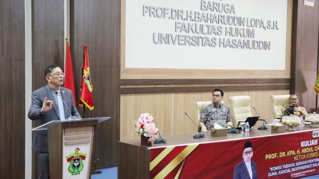 Kuliah Umum di FH Unhas, Ketua Komisi Yudisial RI Bahas Penguatan Pengawasan Hakim