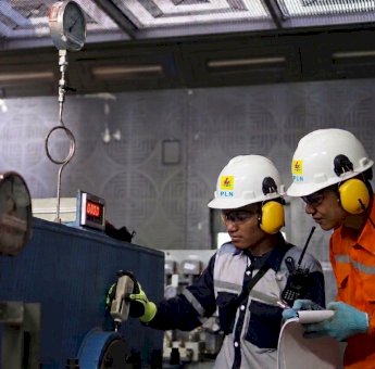 PLN Kerahkan 230 Teknisi, Pemulihan Listrik Sulsel Masih Berlangsung