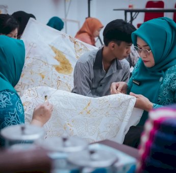 Angkat Identitas Budaya, TP PKK Makassar Latih Kader Kembangkan Desain Lokal