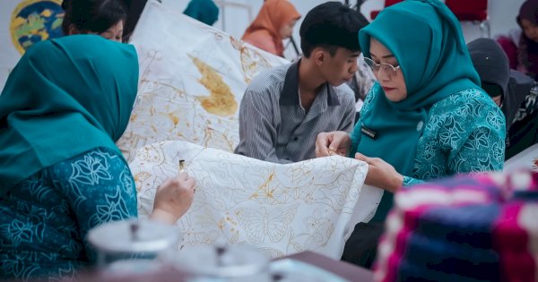 Angkat Identitas Budaya, TP PKK Makassar Latih Kader Kembangkan Desain Lokal