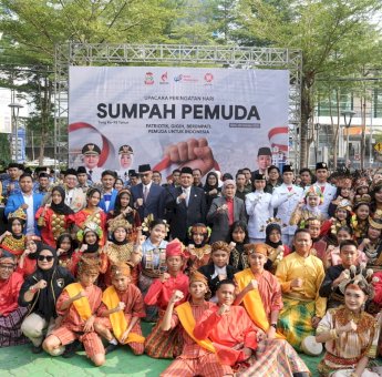 Hari Sumpah Pemuda ke-98, Munafri Arifuddin Rawat Kebersamaan dengan Pemuda Lintas OKP